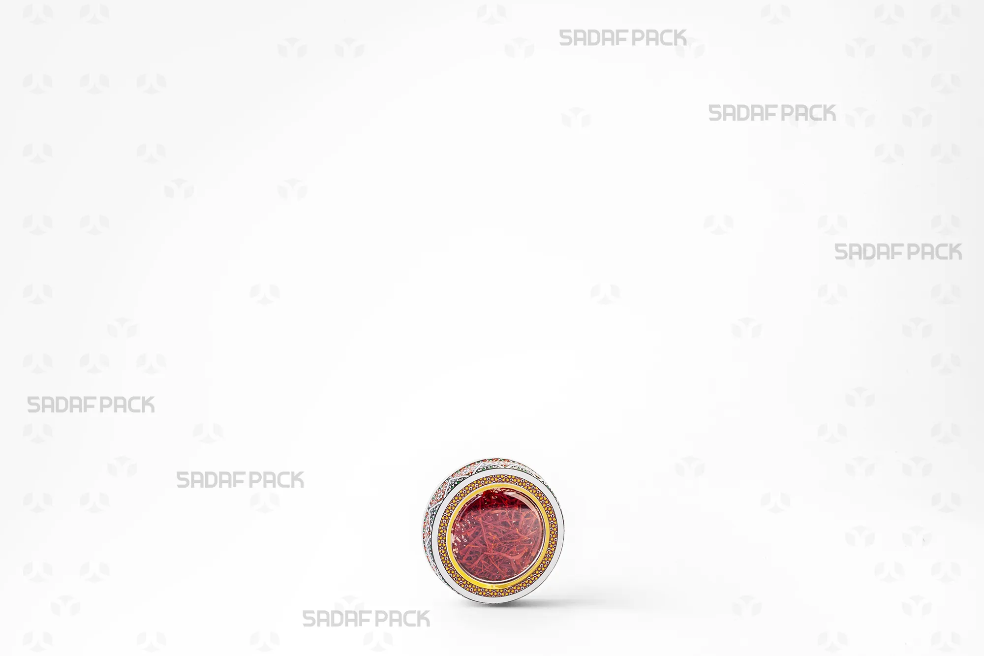 قوطی 5 فلزی اسپانیا پر شده با زعفران ایرانی، ایدهآل برای حفظ کیفیت و عطر محصولات صادراتی