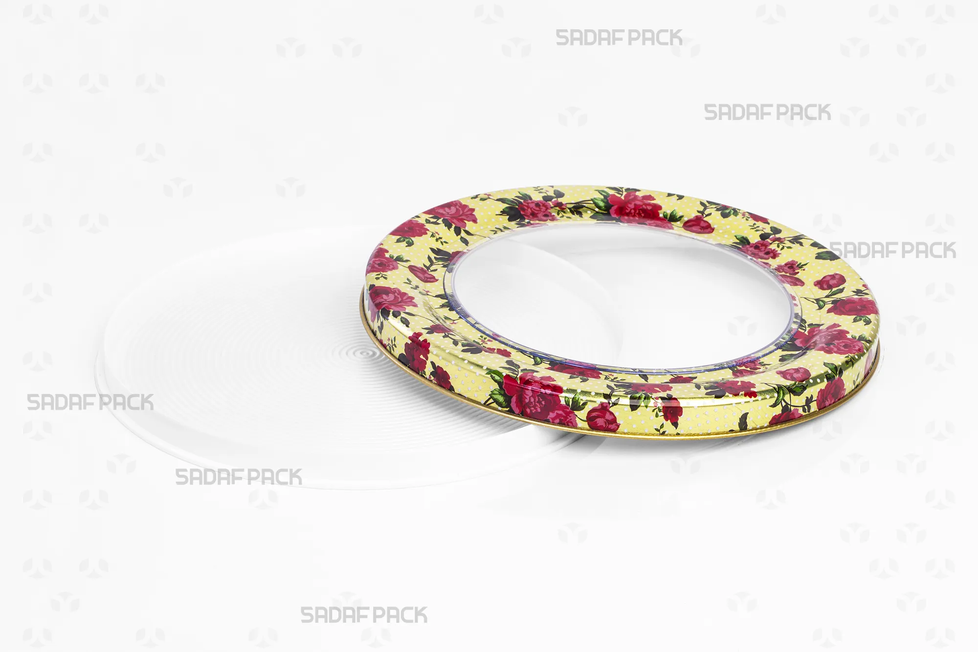 قوطی 17 فلزی اسپانیا کف صاف خالی طرح رز طلایی، در نمای بالا با درب باز جهت نمایش جزئیات طراحی و ظرفیت.