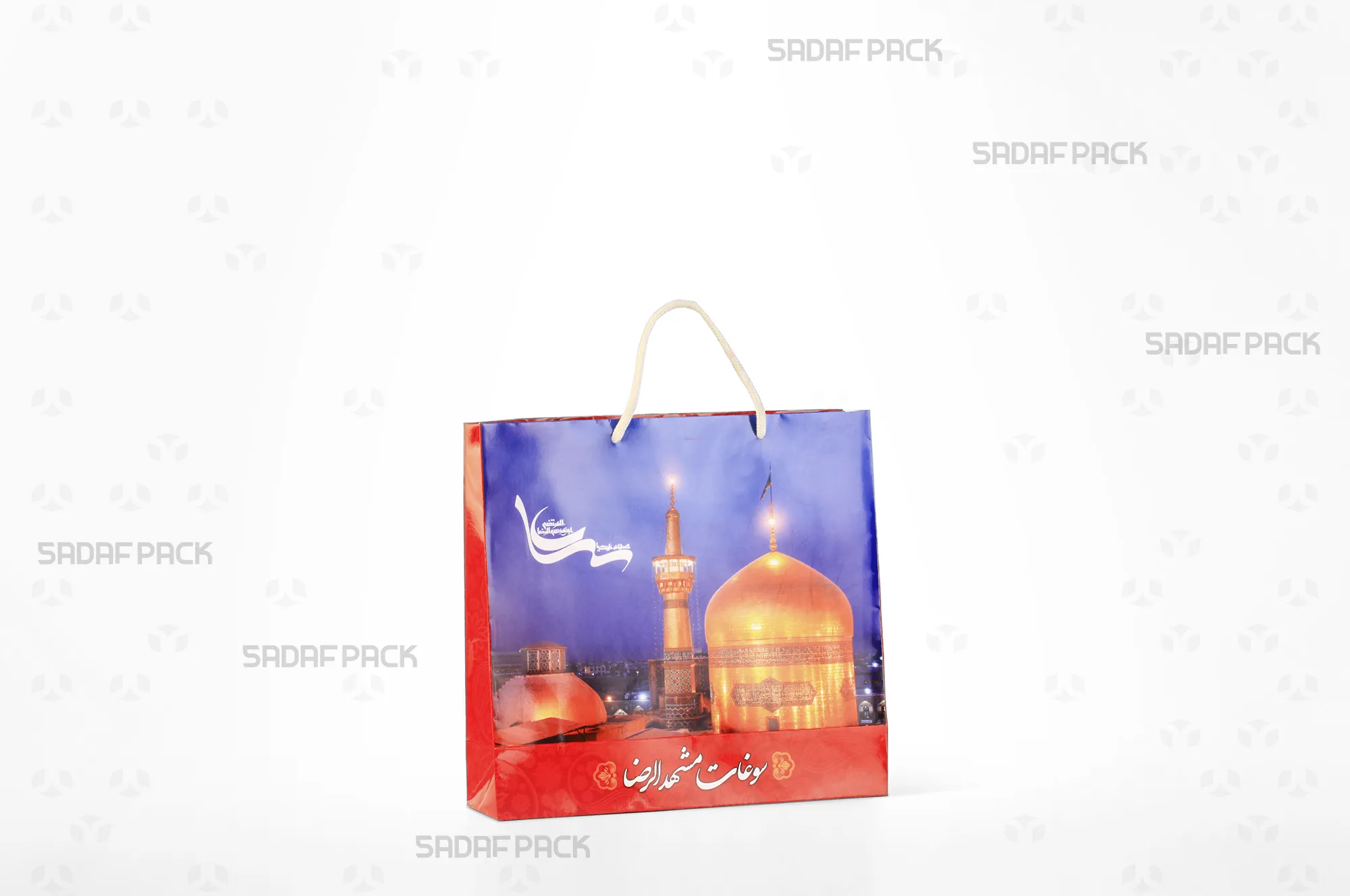 ساک دستی مقوایی 25*25 سانتیمتر صدف پک با طرح حرم امام رضا و زعفران با دسته طناب برای بستهبندی هدیه و سوغات مشهد و نمایش حرفهای محصولات