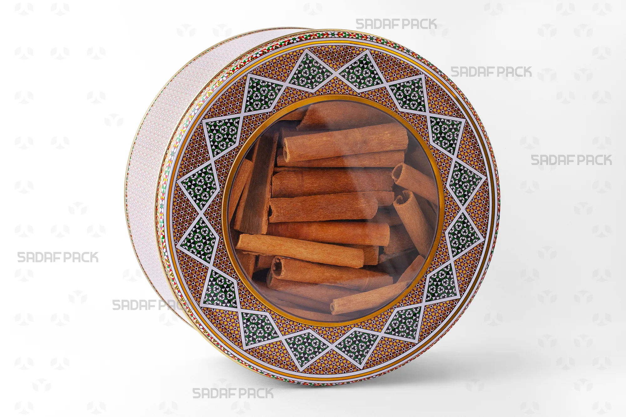 قوطی فلزی گرد 23 در 10 سانت پر شده با چوب دارچین، مناسب برای بستهبندی صادراتی خشکبار و آجیل